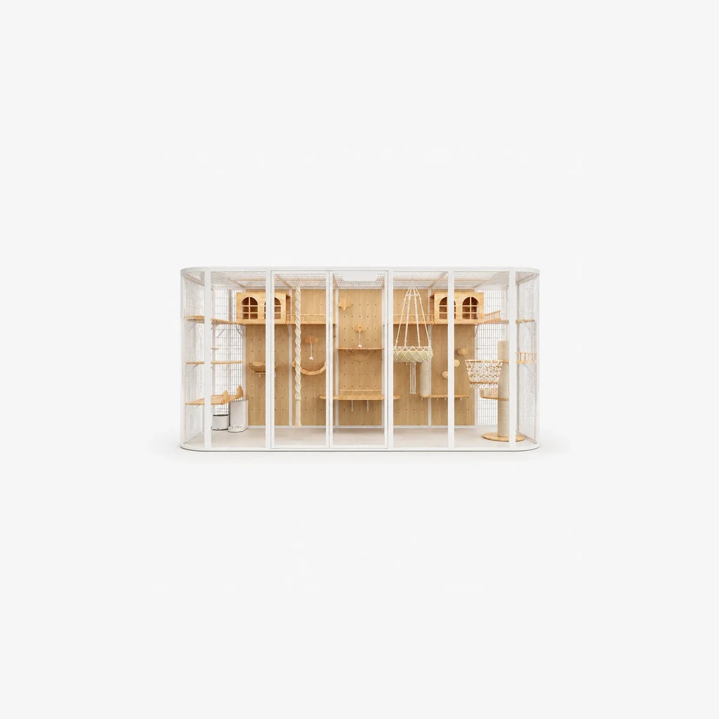 Mercury kattenvilla wit – vooraanzicht met wit metalen frame, berkenhout interieur, klimplateaus, houten huisjes en macramé hangmand